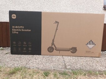 Elektrická koloběžka Xiaomi Electric Scooter 5 Pro - 10