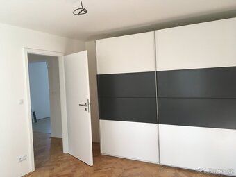 Pronájem krásného bytu 2+1 (55 m²) na Dukle – u parku a MHD - 10