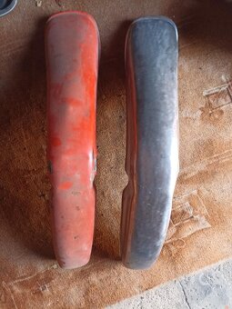 Před. blatník Jawa pionýr 20,21,555 - 10