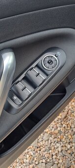 Ford Mondeo 2.0 TDCi 103kW 1.MAJ TITANIUM - 10