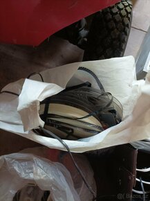 Stará kamera,foto blesky aj. - 10