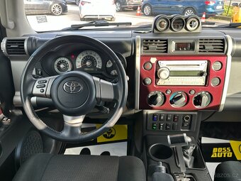 Toyota FJ Cruiser 2007 - 10