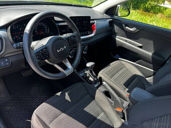 KIA Stonic 1.0 benzín - 10