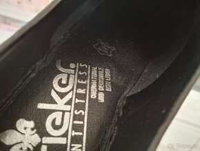 1x obuté kožené polobotky Rieker 38 černé kvalitní měkké - 10