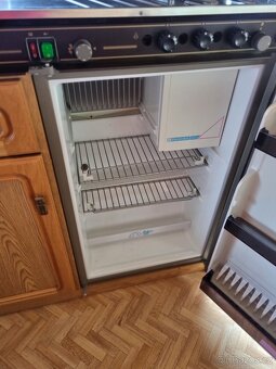 Karavan bürstner city 495 předstan+solar - 10