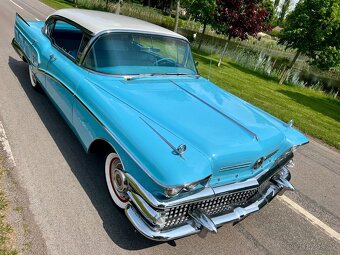 1958 Buick Roadmaster Limited Riviera - 10