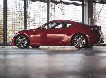 Toyota GT86 | Nový motor | výborný stav | - 10