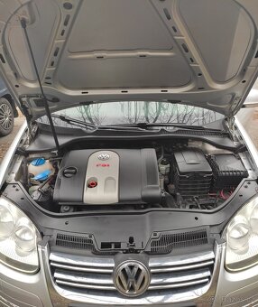 Prodám WV Jetta 1.6 benzín 85Kw - 10