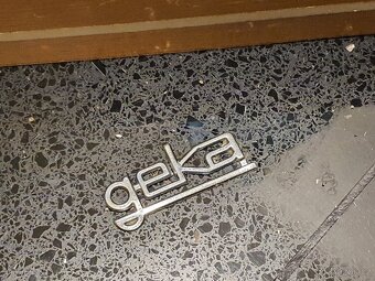 retro šicí stroj 1960 socializmus - 10