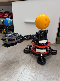 Lego sety, vlak, obchody karavan - 10