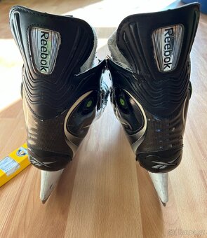 Hokejové brusle reebok + šnúrky howies - 10