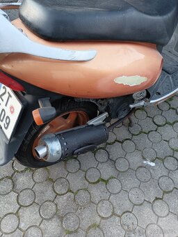 Prodám dva skútry Yuki rallye moto zeta - 10