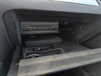 Audi A4 Avant 2.0 TDI 2009 B8 - 10