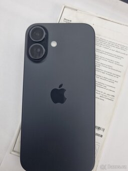 Apple iPhone 16 Black - 10