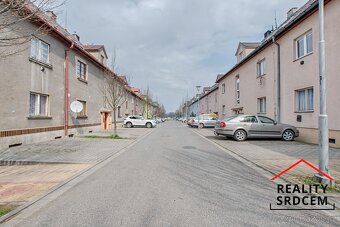 Pronájem bytu 1+1 se zahradou a parkováním, 43 m2, ul. Jaros - 10