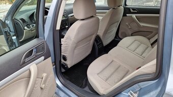 ŠKODA OCTAVIA 1.6 MPI 75KW.CLIMATRONIC.ŠÍBR.TAŽNÉ.BEZ KOROZE - 10
