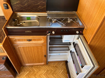 Karavan LMC Luxus-extra prostor - 10