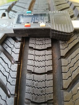4Ks NOVE zimni 235/40/19 Continental - 10