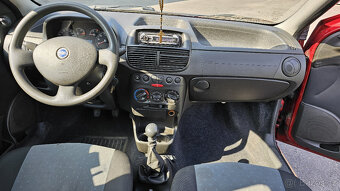 Fiat Punto 1,2 44Kw - 10