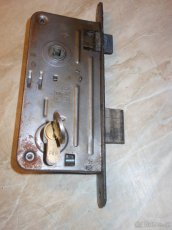 Prodam fabku + zamek vc.klice - 10