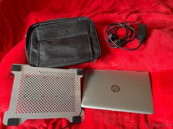 2v1 HP Pavilion x360 - 10