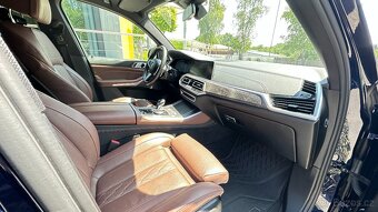 BMW X5 M50d - 10