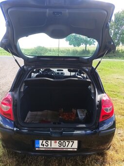 Renault Clio 1.6 i - 10