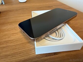 Apple iPhone 16 Pro, Desert Titanium, 256 GB - 10