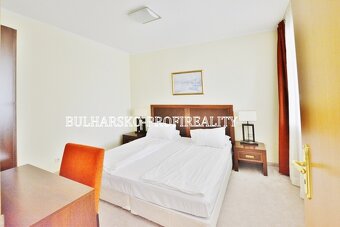 Luxusní apartmán 2+kk (68 m²) v první linii s bočním výhlede - 10