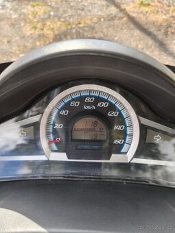 Honda PCX - 10