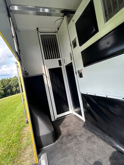 Predám prepravník na kone IVECO - 10