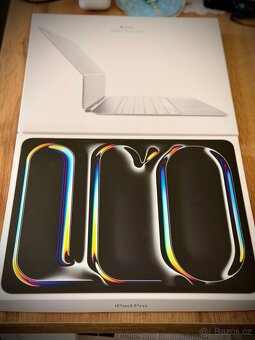 iPad Pro 13" M4 + Magic Keyboard, bílá CZ - 10