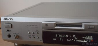 Minidisc deck SONY MDS-JE530,10xMD, manuál a kabely cinch - 10