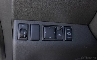 Nissan Navara 2.5D 4X4 2007 - 10