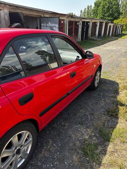 Hyundai Accent - 10