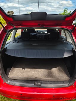 Toyota Corolla 1,6 , 81 kW - 10