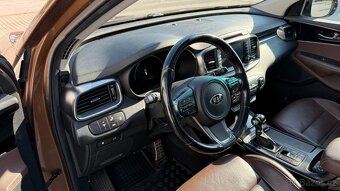 Kia Sorento, 4x4, z ČR, tažné, zimní komplety, panorama, max - 10
