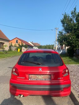 Peugeot 206+ 2009 - 10