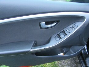HYUNDAI I30 1.6 DOHC 88kw.r.v.2015 nové v čr. - 10