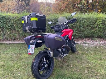 Ducati Hyperstrada 821 - 10