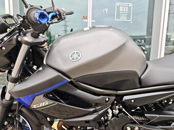 Yamaha XJ6 N - 10