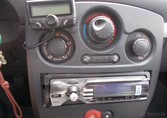 Renault Clio 1,5 DCI kou nové v ČR,nová STK nafta manuál - 10