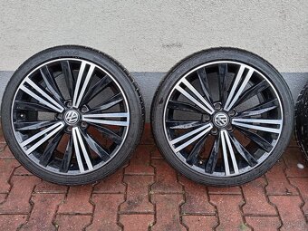 Originál ALU kola VW Škoda R18 + letní pneu - 10