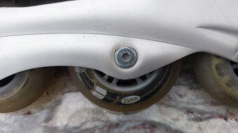 Kolečkové brusle 38 - 10