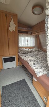 Wilk, výrobce Knaus Tabbert/ SOBĚSTAČNÝ, MOVER, PŘEDSTAN - 10