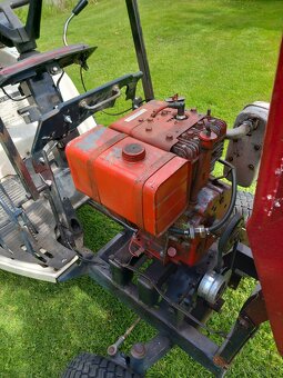 Prodám zahradní traktor / malotraktor Iseki - 10