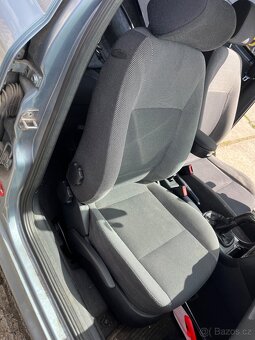 Škoda Octavia 1 kapota dveře alu kola 5x100 16 - 10
