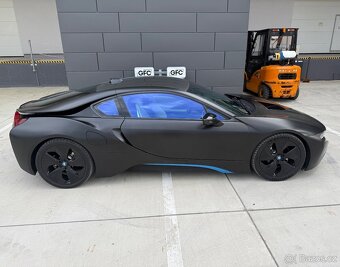 BMW I8 - 10