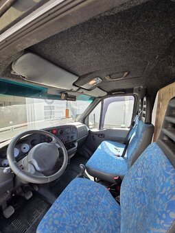 IVECO daily obytné - 10