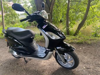 Piaggio Fly 150 - 10
